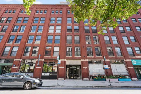 225 W Huron Street #209, Chicago, IL 60654