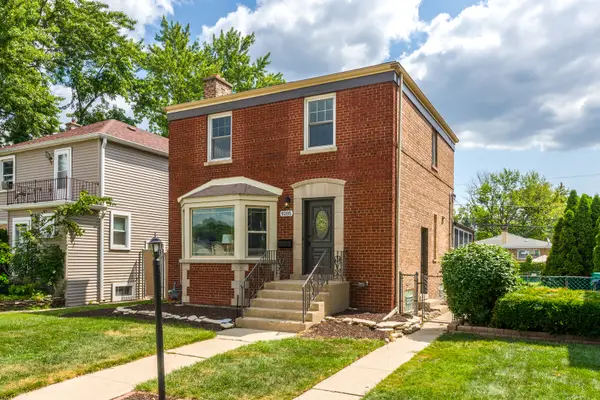 9205 S Utica Avenue, Evergreen Park, IL 60805