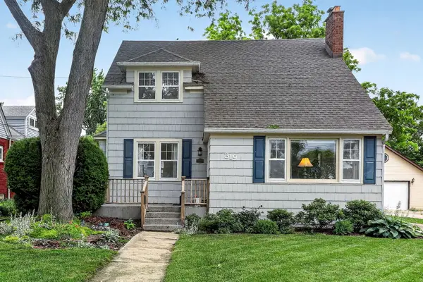 319 E Jefferson Avenue, Wheaton, IL 60187