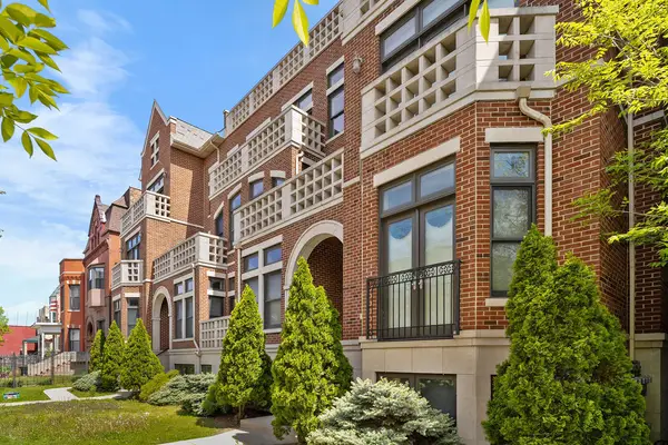 4355 S Lake Park Avenue #2N, Chicago, IL 60653