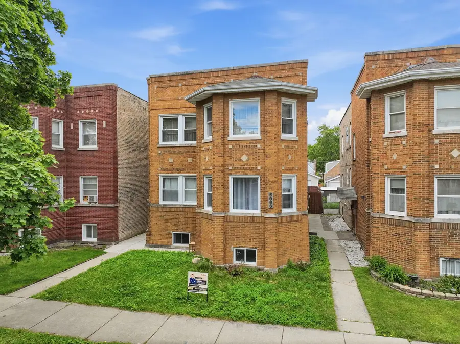 6066 N Albany Avenue, Chicago, IL 60659 - #3