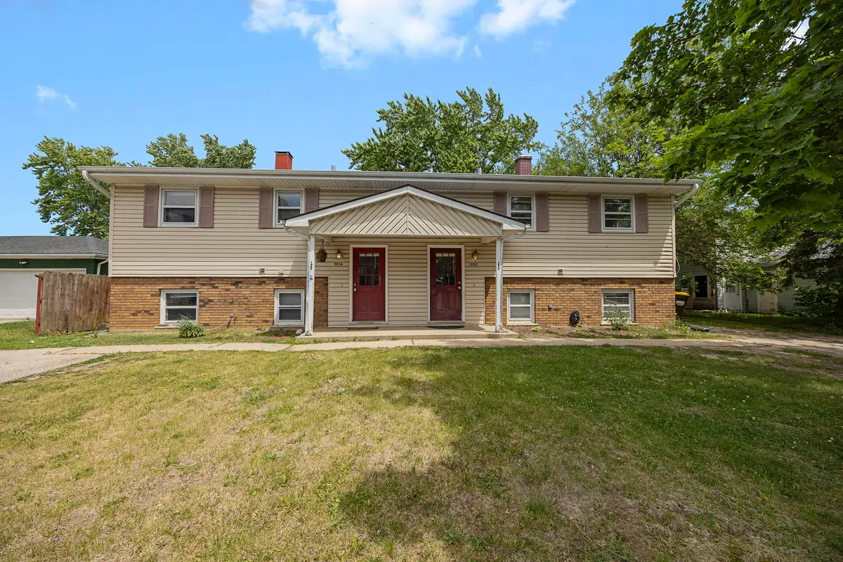 1952-1954 Sheila Street, Woodstock, IL 60098 - #1
