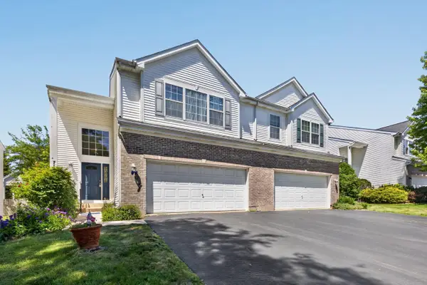 711 Red Oak Court, Naperville, IL 60563