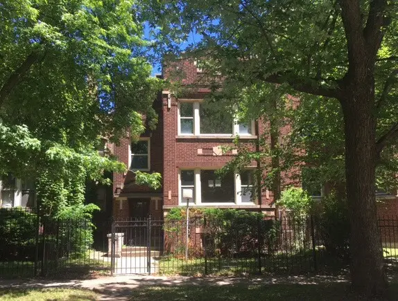 7819 S Bennett Avenue, Chicago, IL 60649 - #1