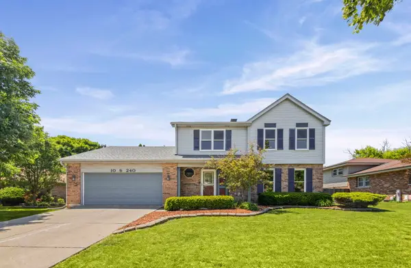 Address Withheld By Seller, Downers Grove, IL 60516