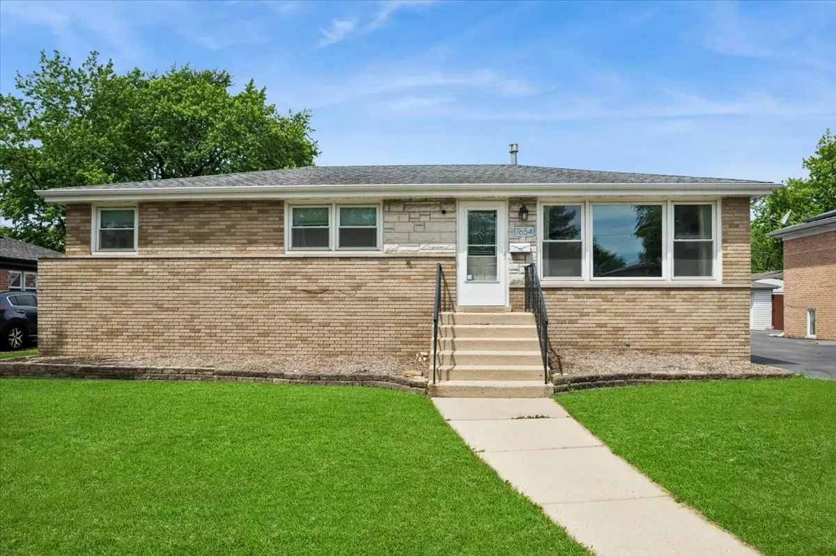 17654 70th Court, Tinley Park, IL 60477 - #1