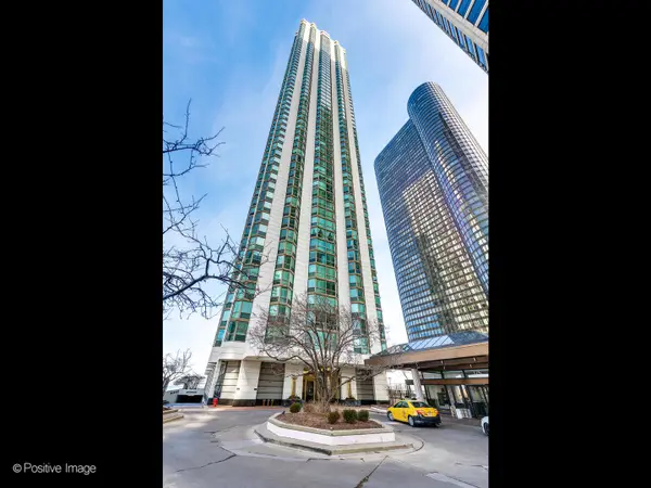 195 N Harbor Drive #3208, Chicago, IL 60601