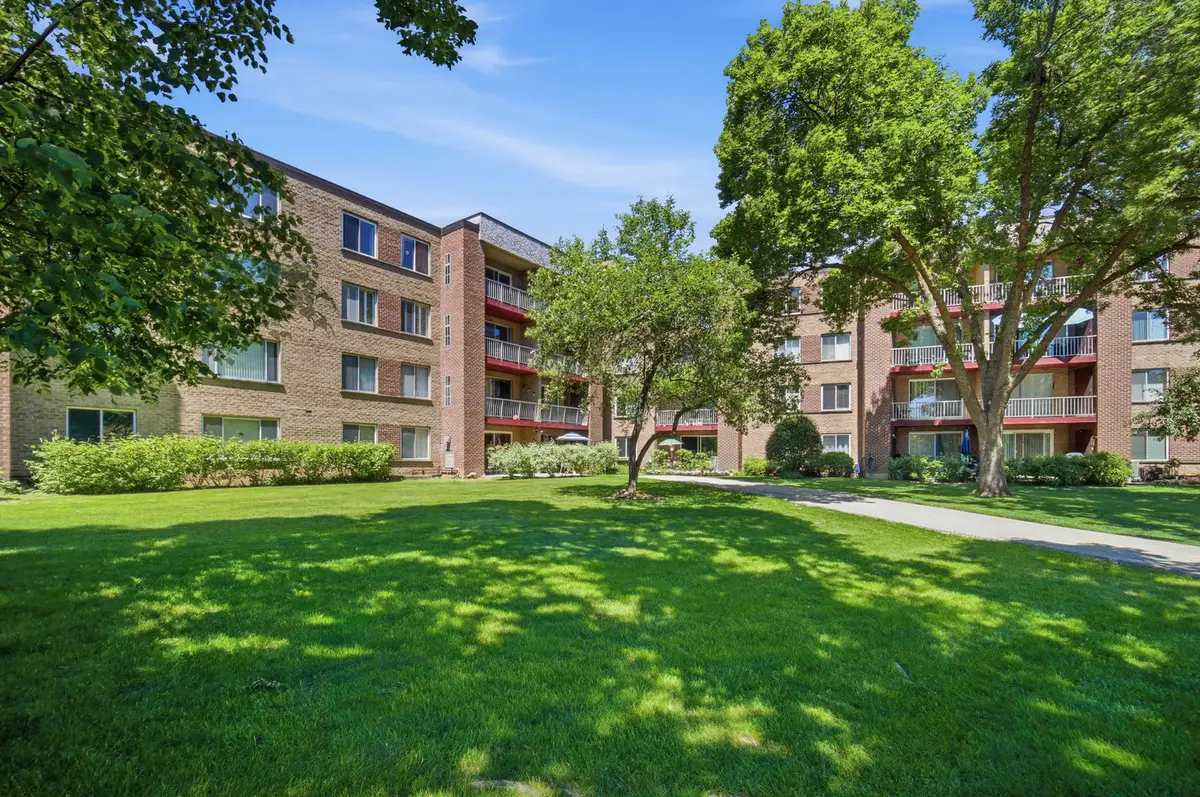 945 E Kenilworth Avenue #314, Palatine, IL 60074 - #1