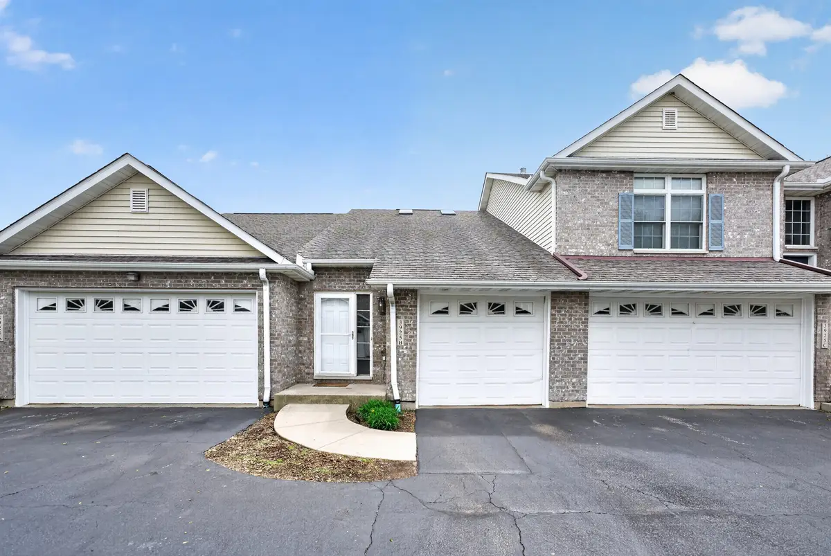 3925 South Pointe Drive #B, Dekalb, IL 60115 - #1