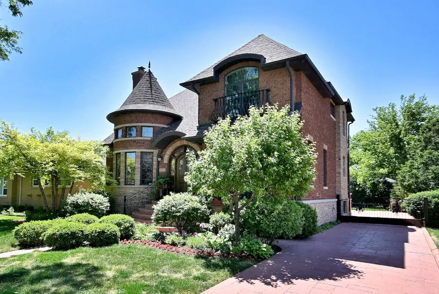 1321 Glenlake Avenue, Park Ridge, IL 60068 - #2