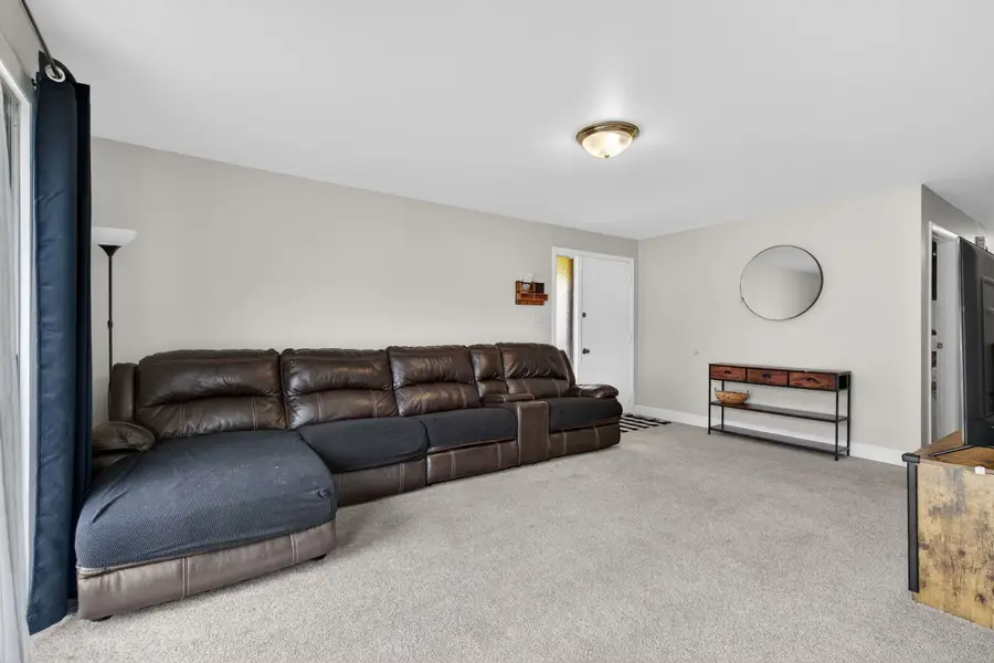 1289 Court E Court, Hanover Park, IL 60133 - #3