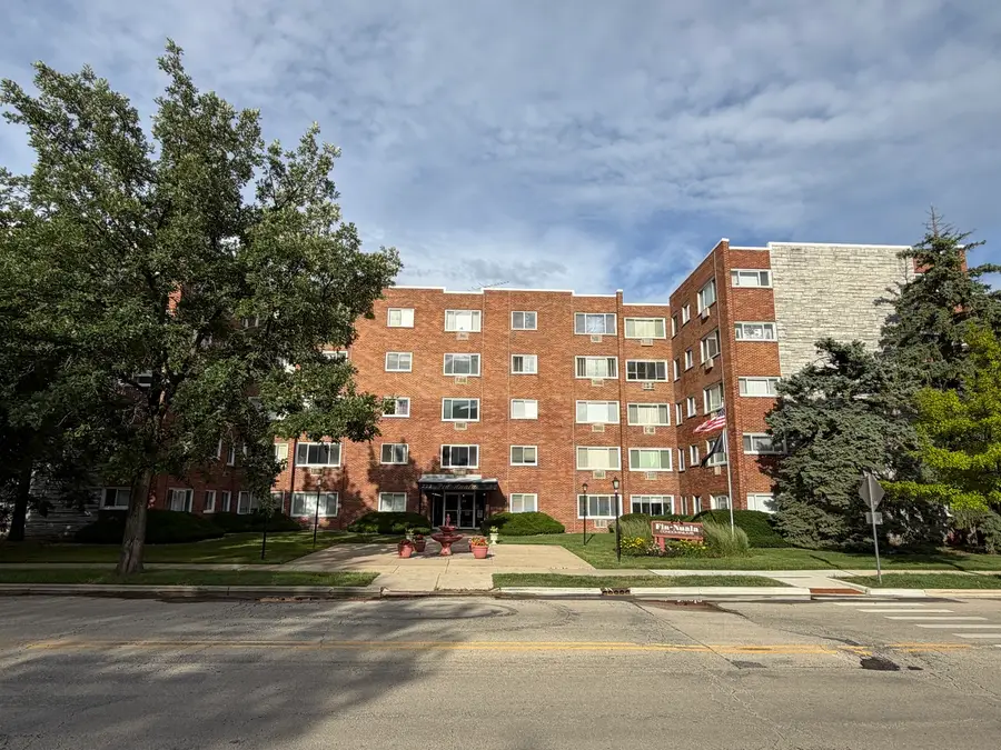 222 Madison Street #112, Joliet, IL 60435 - #3