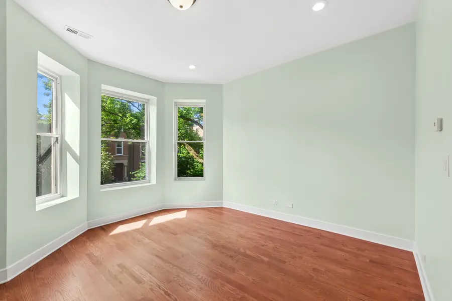 2610 W Evergreen Avenue #2, Chicago, IL 60622 - #3