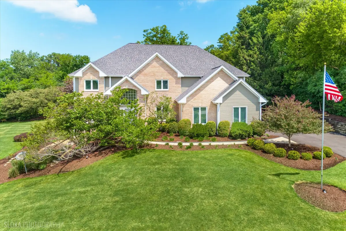 245 Hidden Pond Lane, North Barrington, IL 60010 - #1