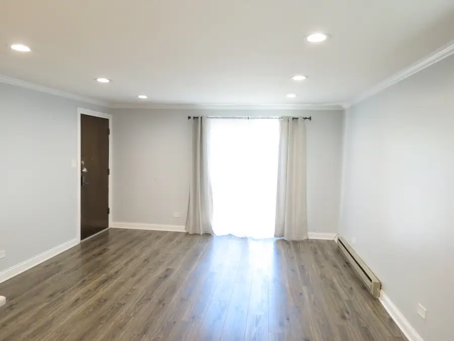 6632 W 64th Place #3W, Chicago, IL 60638 - #3