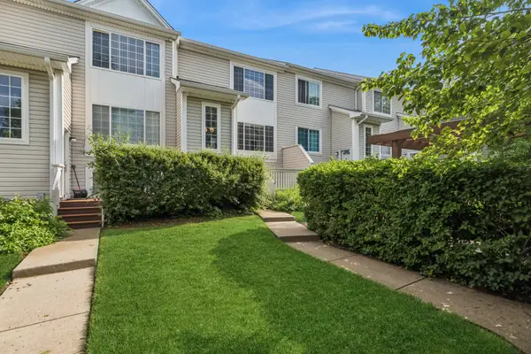 49 S Treehouse Lane #49, Round Lake, IL 60073