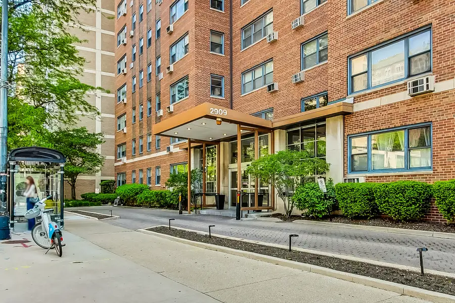 2909 N Sheridan Road #114, Chicago, IL 60657 - #2