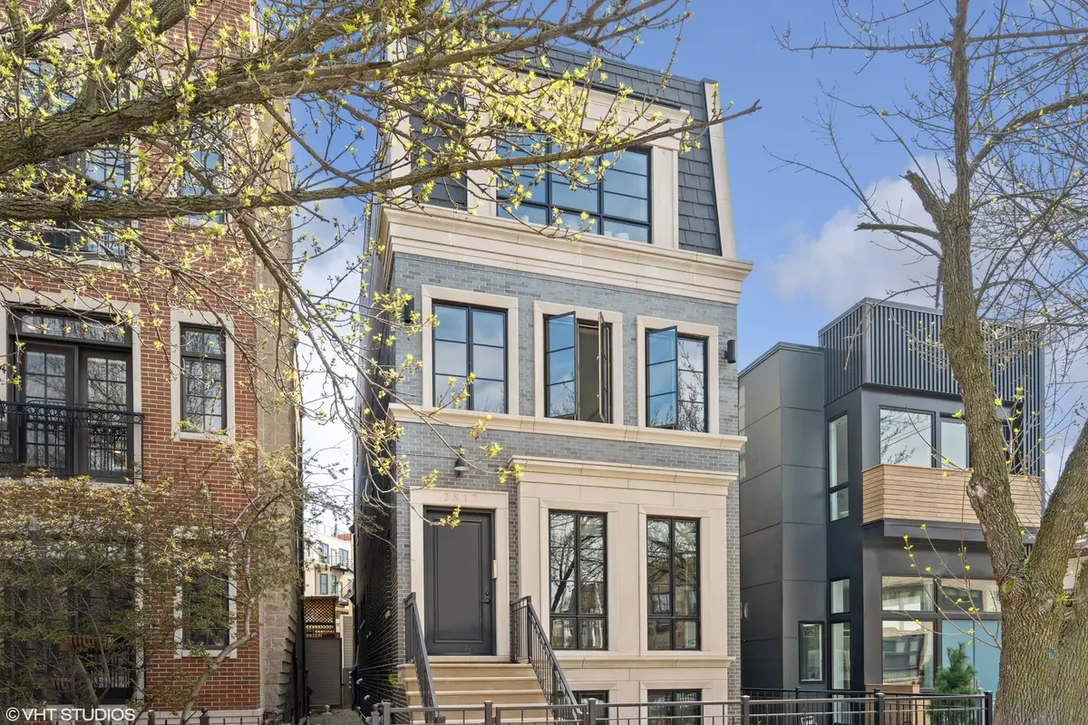 2817 N Lakewood Avenue #2, Chicago, IL 60657 - #1