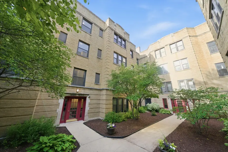 4409 N Sacramento Avenue #G, Chicago, IL 60625 - #2