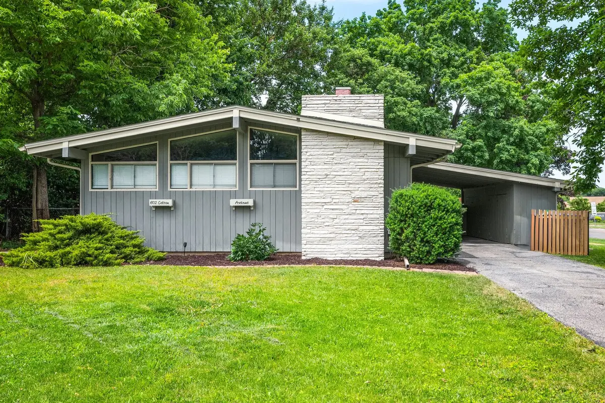 602 Colton Avenue, Bloomington, IL 61701 - #1