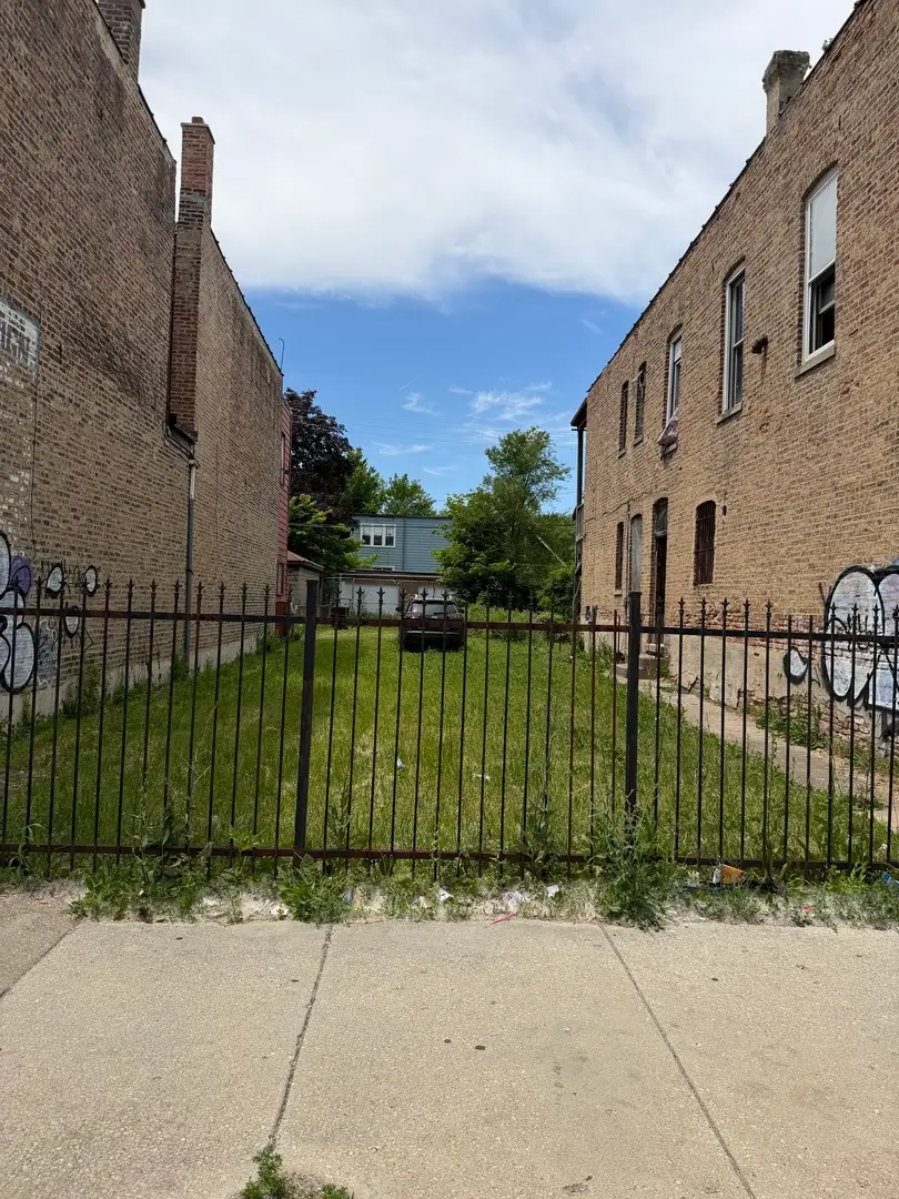 5540 S Racine Avenue, Chicago, IL 60636 - #1