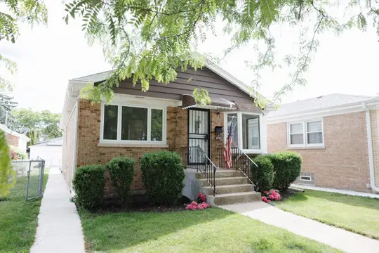 6761 W Talcott Avenue, Chicago, IL 60656