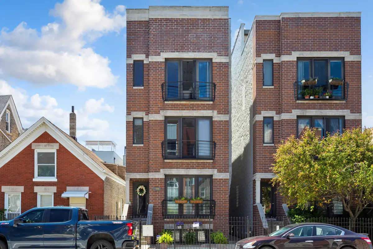 2449 W Augusta Boulevard #3, Chicago, IL 60622 - #1