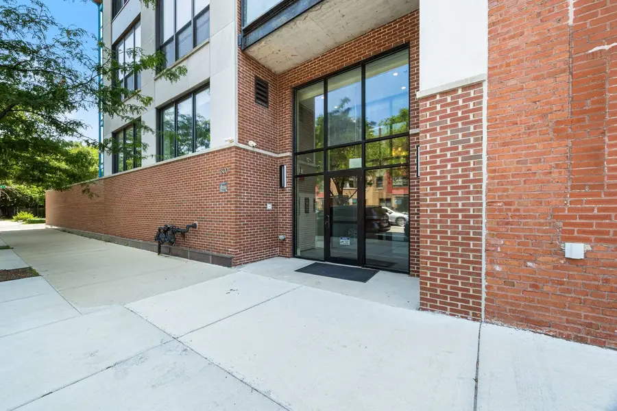 1600 S Jefferson Street #201, Chicago, IL 60616 - #2