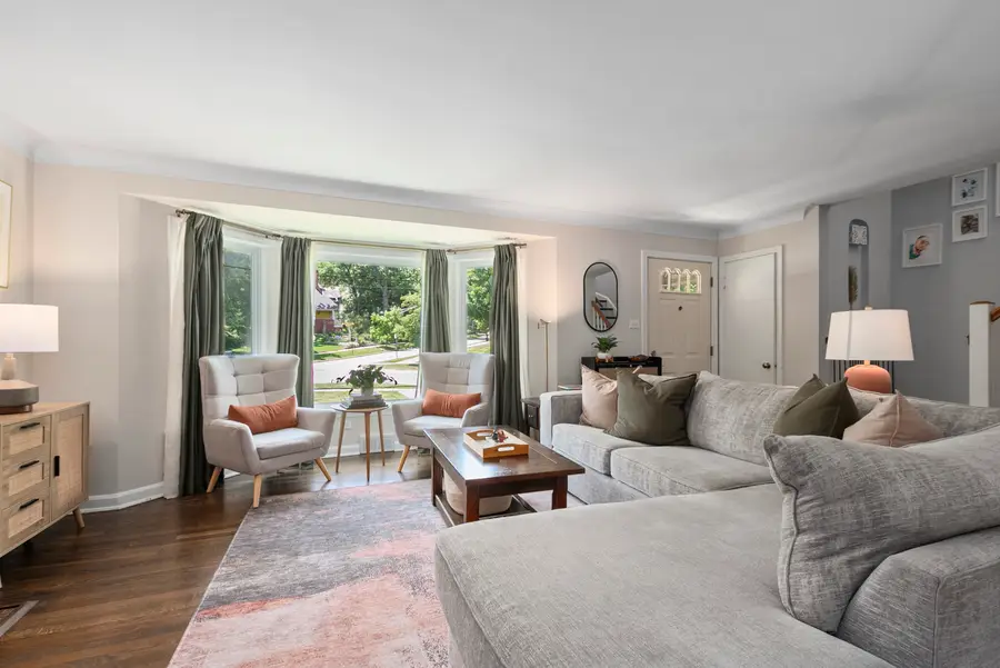 10831 S Longwood Drive, Chicago, IL 60643 - #3