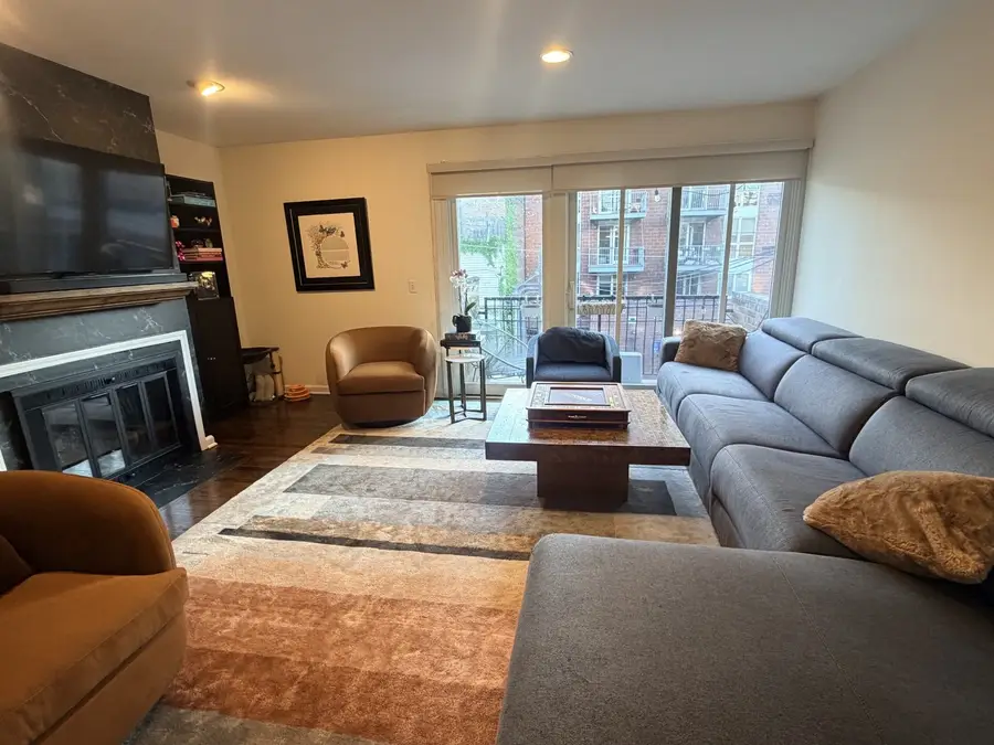 1330 N Lasalle Street #300, Chicago, IL 60610 - #2