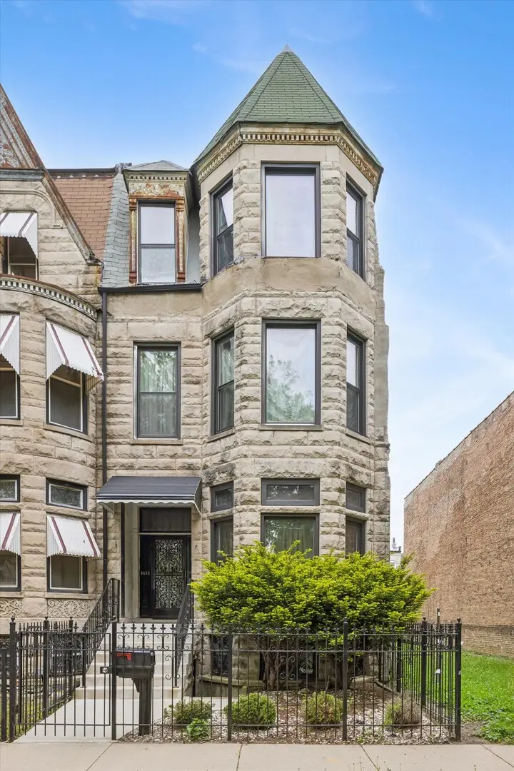 3633 S Giles Avenue, Chicago, IL 60653 - #1