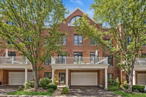 1863 Admiral Court, Glenview, IL 60026