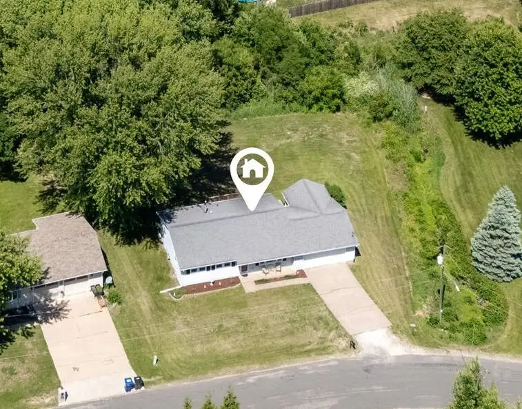 6406 Dodds Drive, Bettendorf, IA 52722 - #3