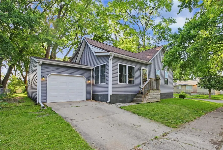 1201 S Wright Street, Bloomington, IL 61701 - #2