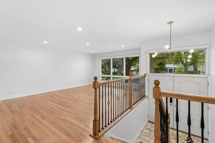 409 Brookside Drive, Wilmette, IL 60091 - #3