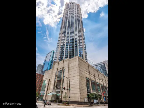 Address Withheld By Seller, Chicago, IL 60611