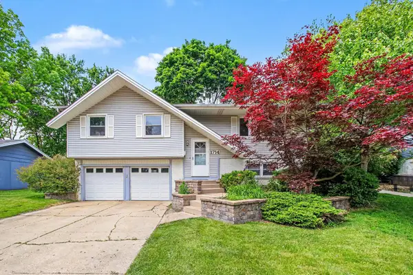 1714 Kingston Lane, Schaumburg, IL 60193