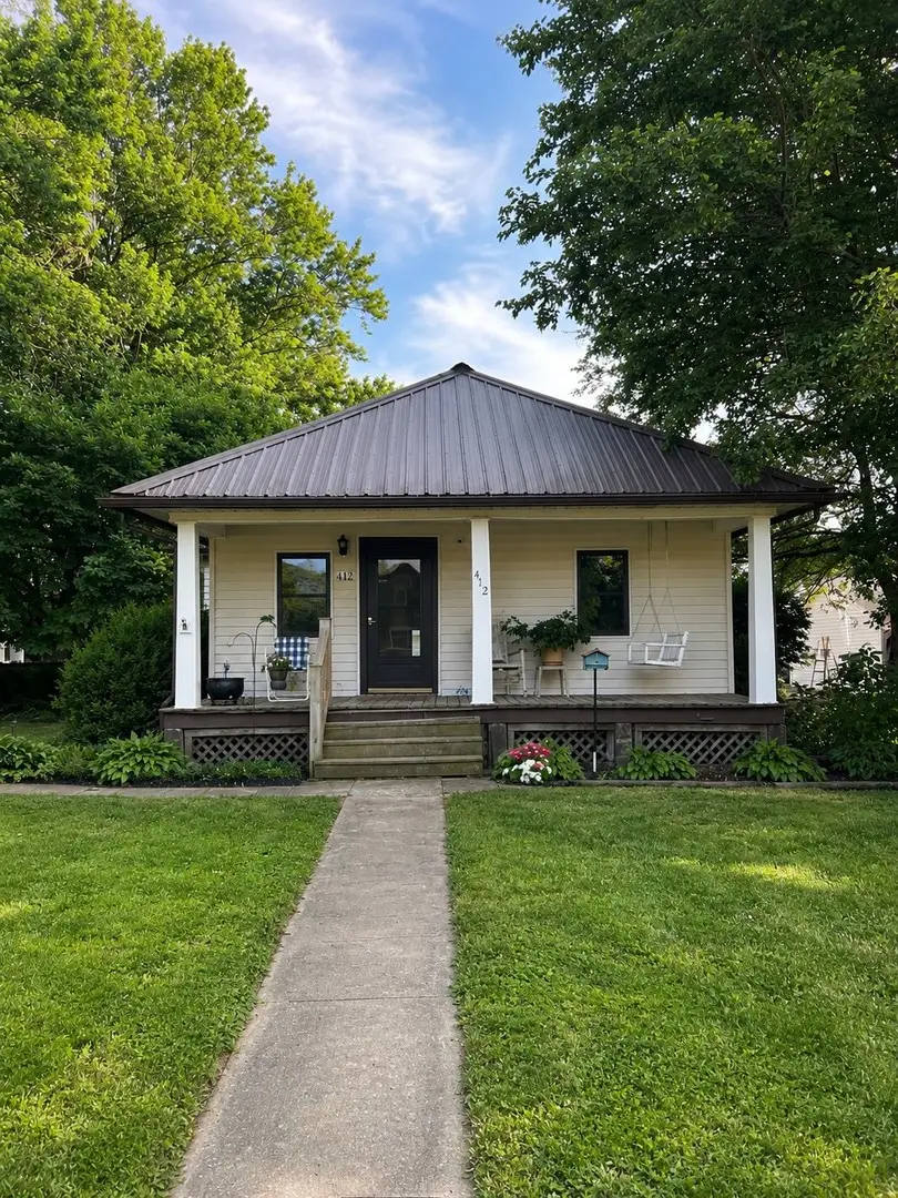 412 E Pine Street, Paxton, IL 60957 - #1