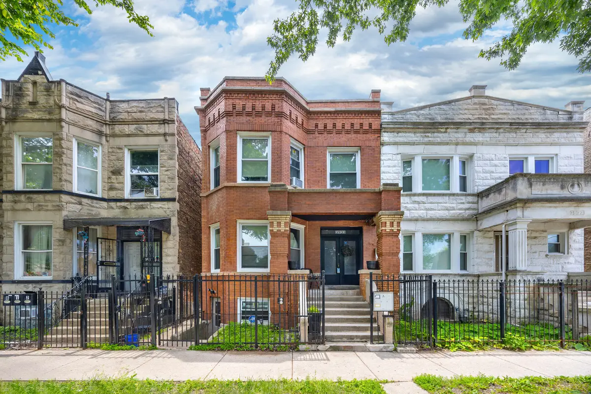 3933 W Grenshaw Street, Chicago, IL 60624 - #1