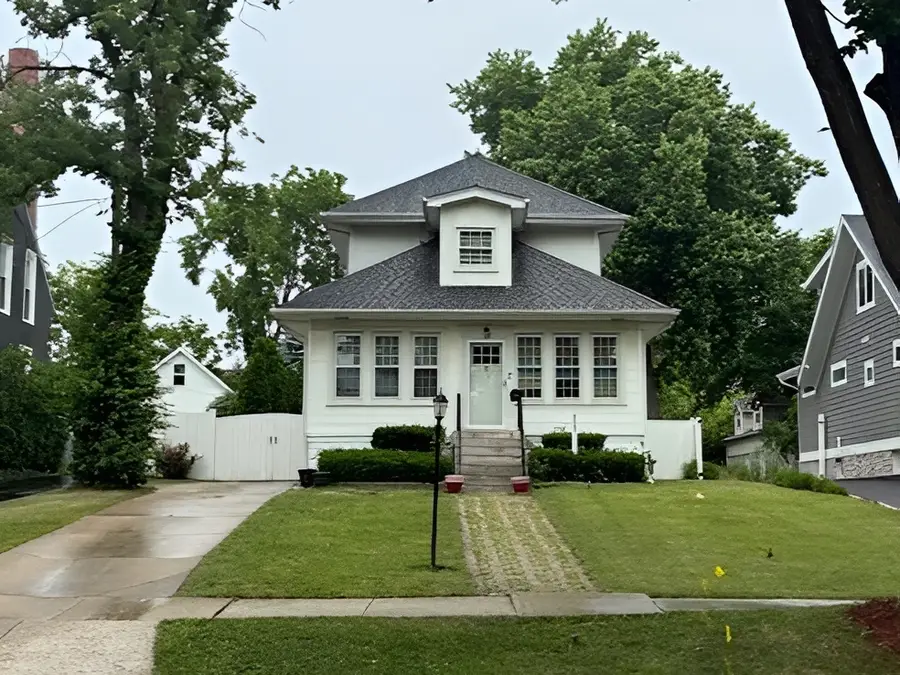 333 E Chicago Avenue, Hinsdale, IL 60521 - #2