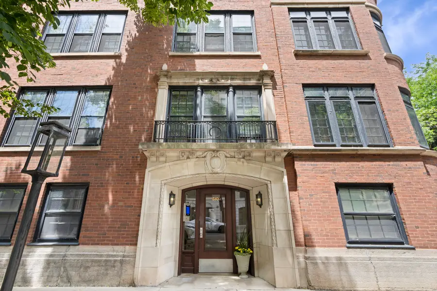 510 W Surf Street #3, Chicago, IL 60657 - #2