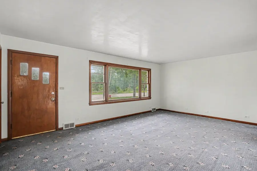 125 S River Road, North Aurora, IL 60542 - #2