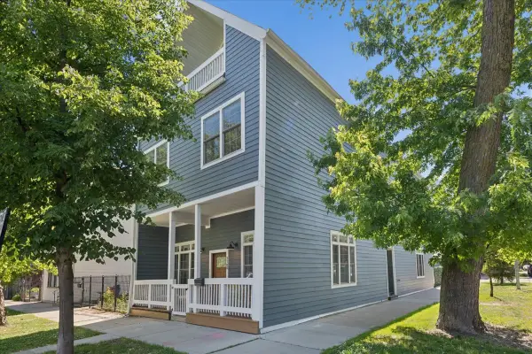 3140 N Richmond Street #1, Chicago, IL 60618
