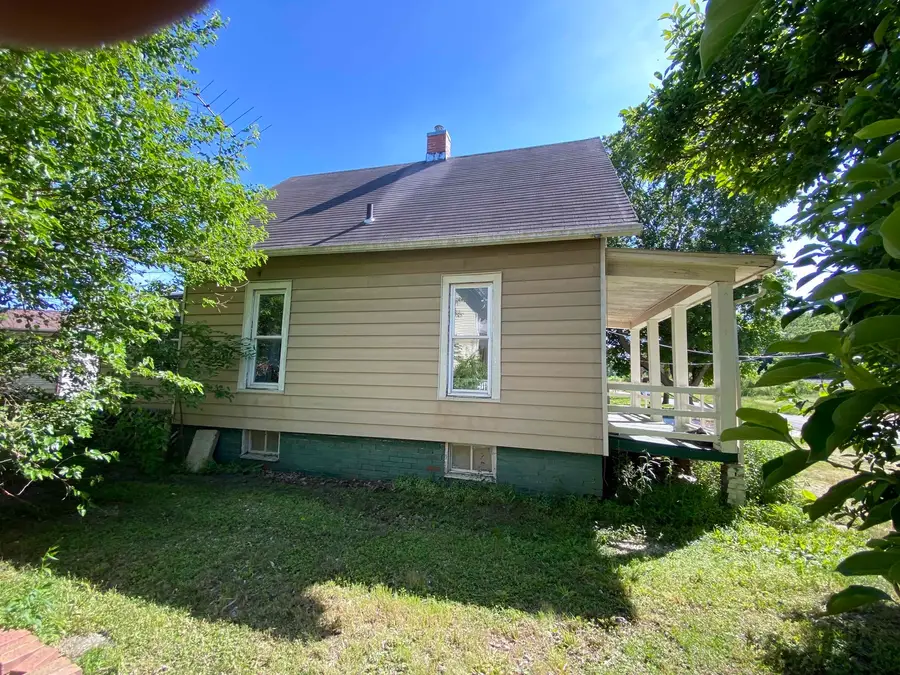 1011 Lincoln Street, Galesburg, IL 61401 - #3
