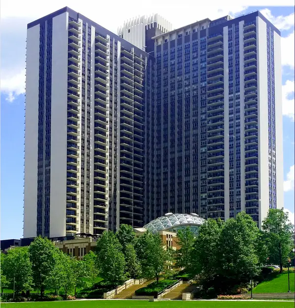 400 E Randolph Street #2518, Chicago, IL 60601