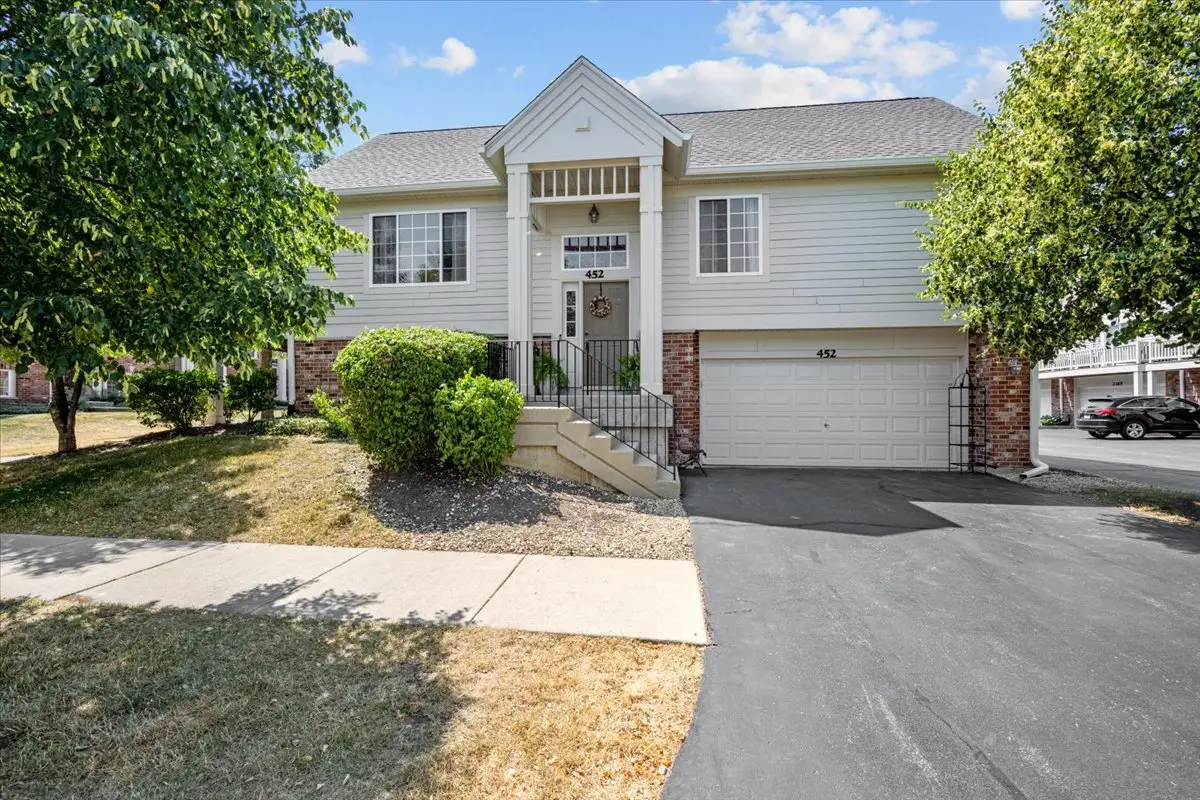 452 Churchill Drive E #452, Elgin, IL 60124 - #1