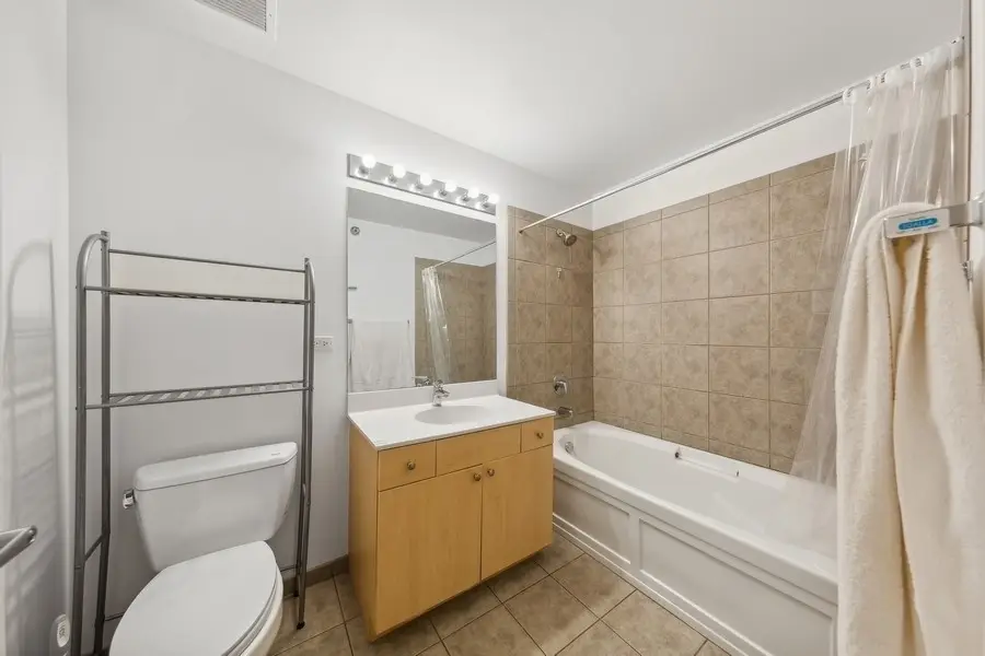 235 W Van Buren Street #2918, Chicago, IL 60607 - #3