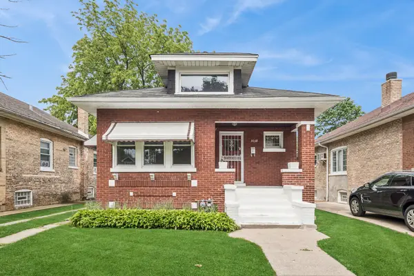 1018 S 10th Avenue, Maywood, IL 60153