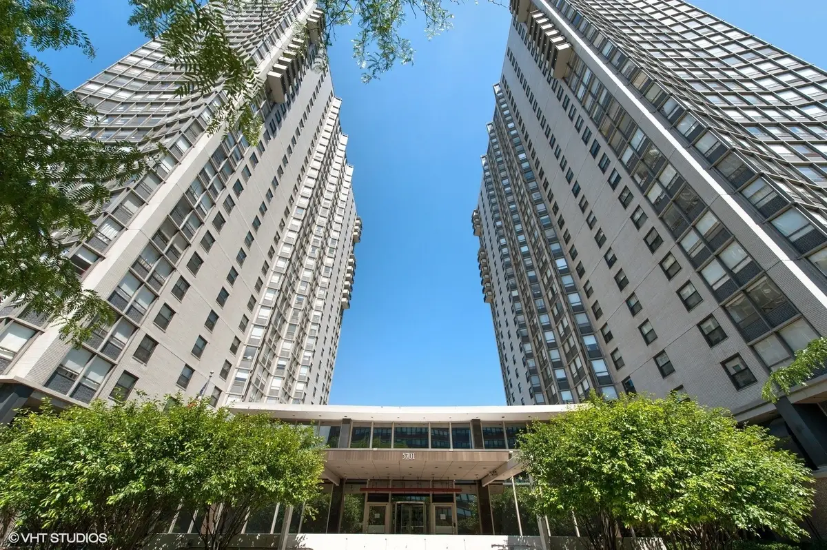 5701 N Sheridan Road #5A, Chicago, IL 60660 - #1
