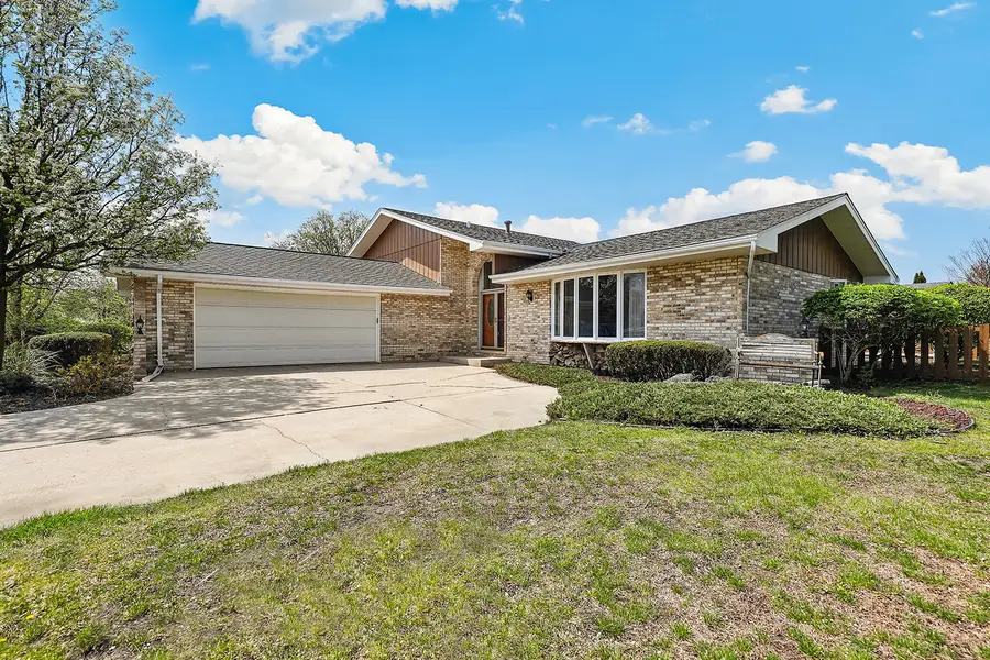 15622 S Trailside Drive, Homer Glen, IL 60491 - #2